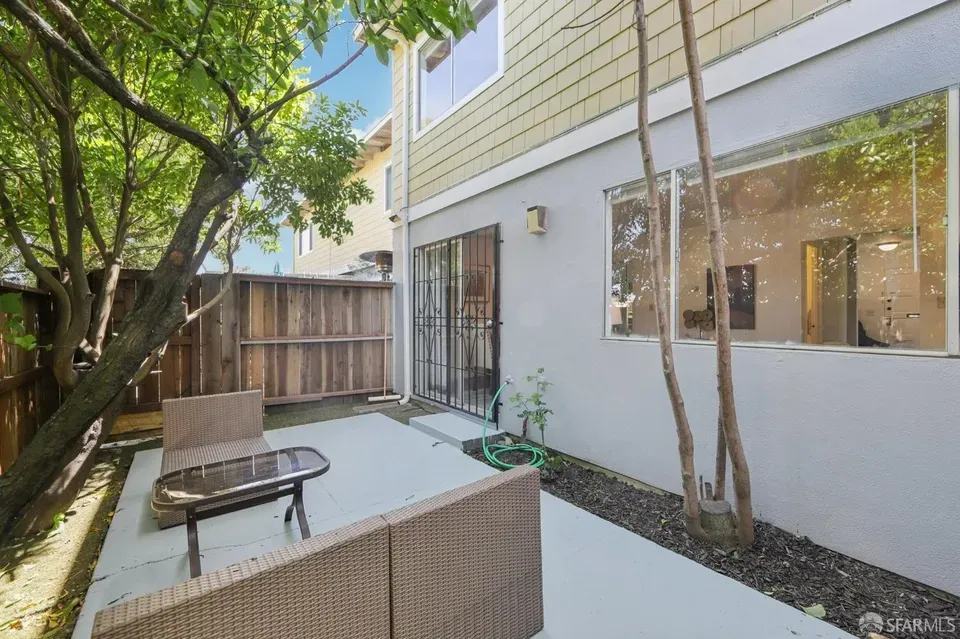 4 Bed 2 Bath Established Multi-Level Townhouse in San Francisco, CA - 1
