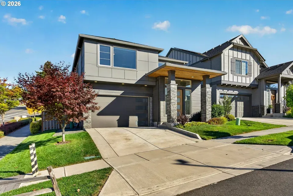 4 Bed 2 Bath Modern Contemporary Residence in Beaverton, OR - 2