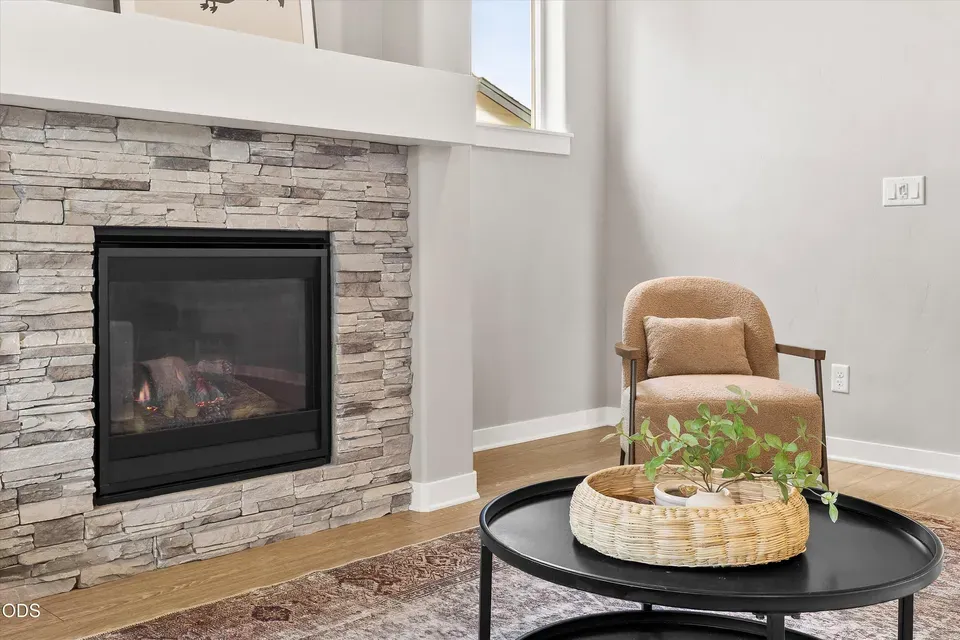 4 Bed 2 Bath Modern Contemporary Residence in Bend, OR - 5