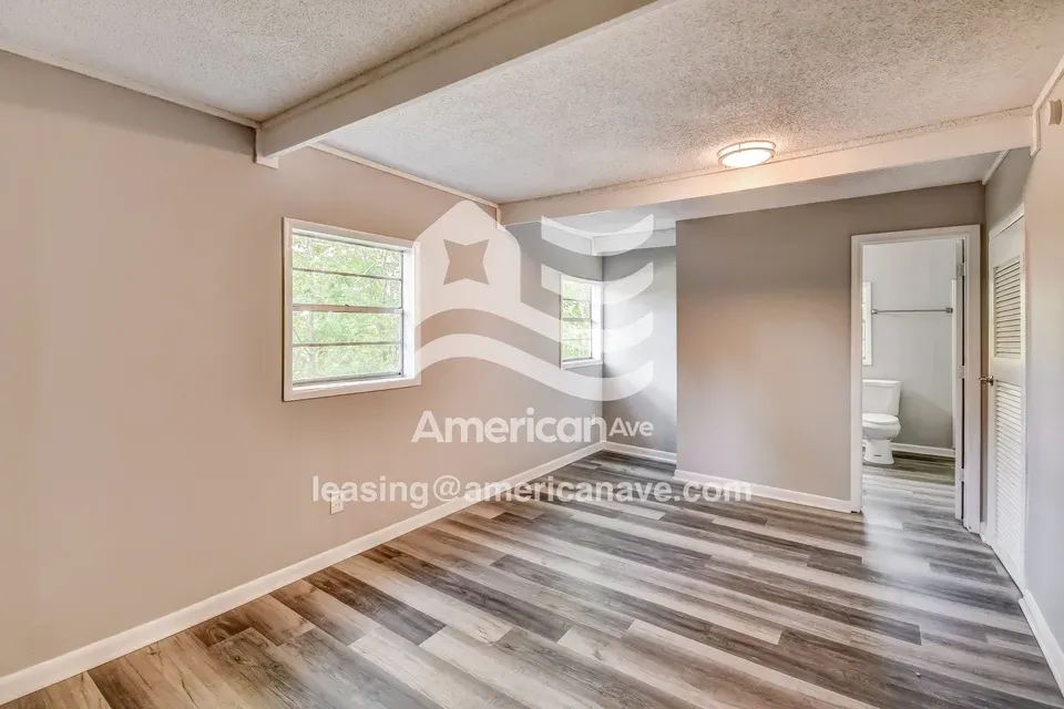 4 Bed 2 Bath Modern Contemporary Residence in Birmingham, AL - 2