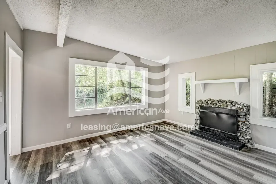 4 Bed 2 Bath Modern Contemporary Residence in Birmingham, AL - 4