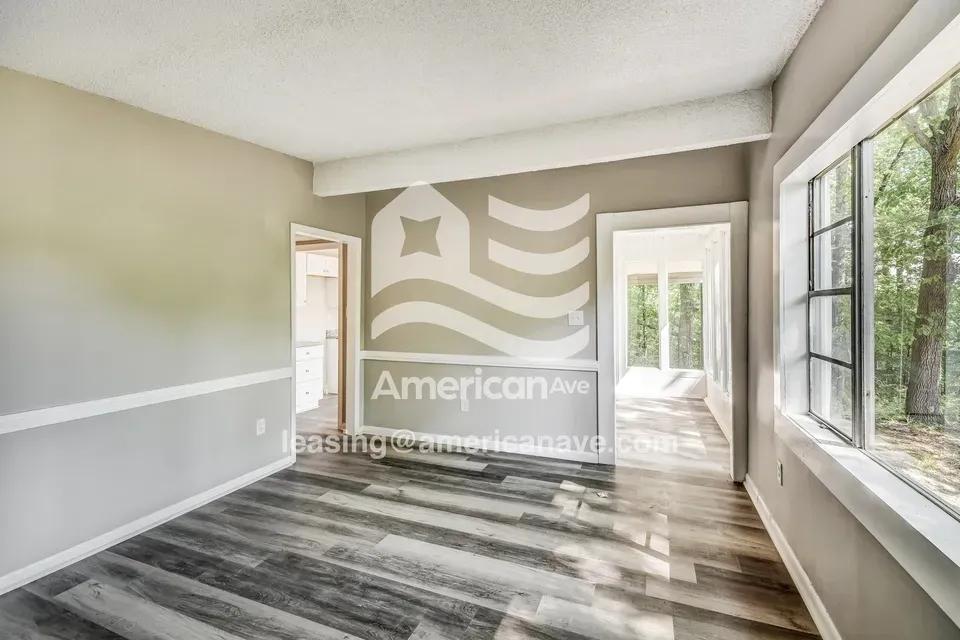 4 Bed 2 Bath Modern Contemporary Residence in Birmingham, AL - 5