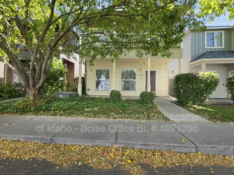 4 Bed 2 Bath Modern Contemporary Residence in Boise, ID