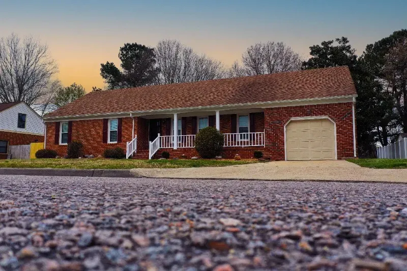 4 Bed 2 Bath Modern Contemporary Residence in Chesapeake, VA