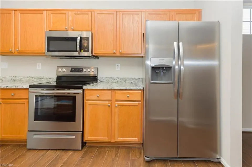 4 Bed 2 Bath Modern Contemporary Residence in Chesapeake, VA - 5