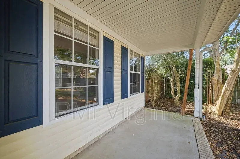 4 Bed 2 Bath Modern Contemporary Residence in Chesapeake, VA - 3