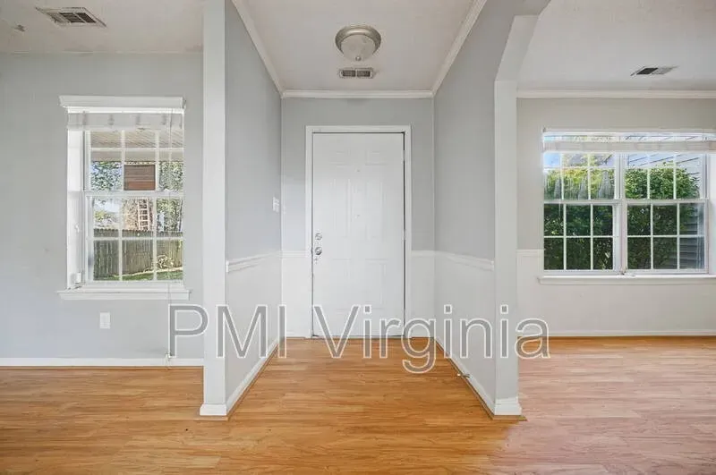 4 Bed 2 Bath Modern Contemporary Residence in Chesapeake, VA - 4