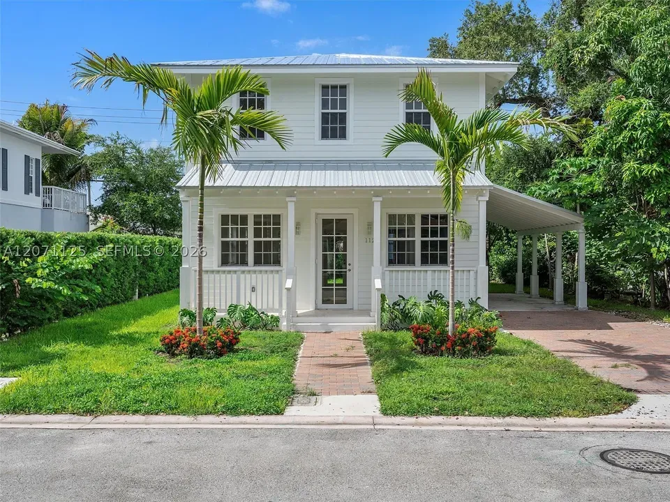 4 Bed 2 Bath Modern Contemporary Residence in Coral Gables, FL - 1