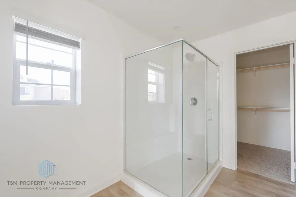 4 Bed 2 Bath Modern Contemporary Residence in Fontana, CA - 5