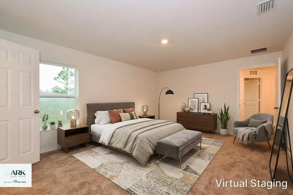 4 Bed 2 Bath Modern Contemporary Residence in Fort Myers, FL - 3
