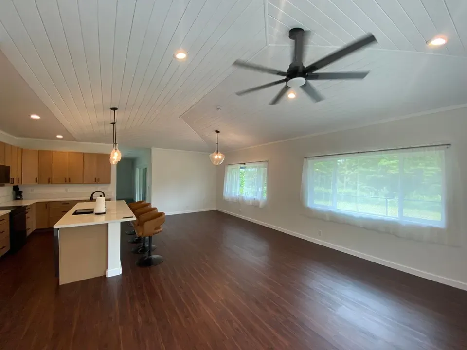 4 Bed 2 Bath Modern Contemporary Residence in Hilo, HI - 3