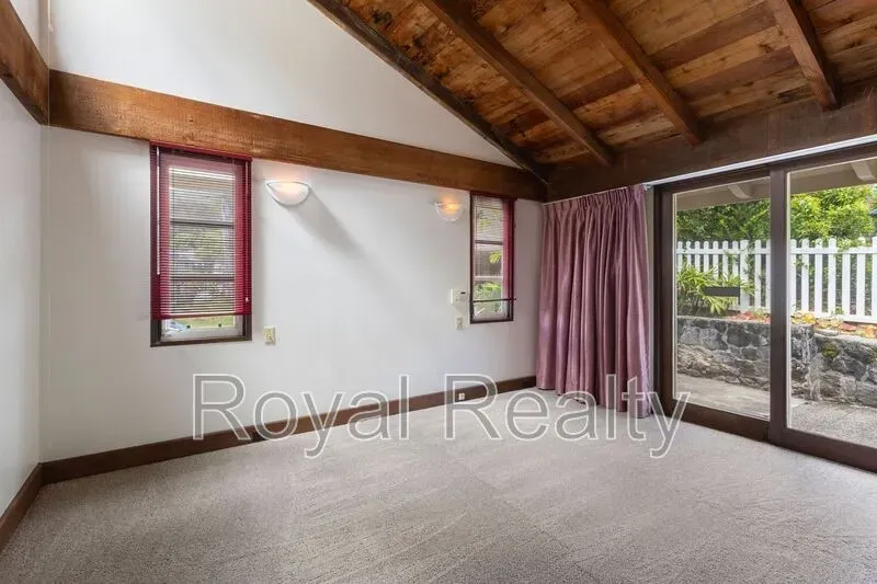 4 Bed 2 Bath Modern Contemporary Residence in Honolulu, HI - 4