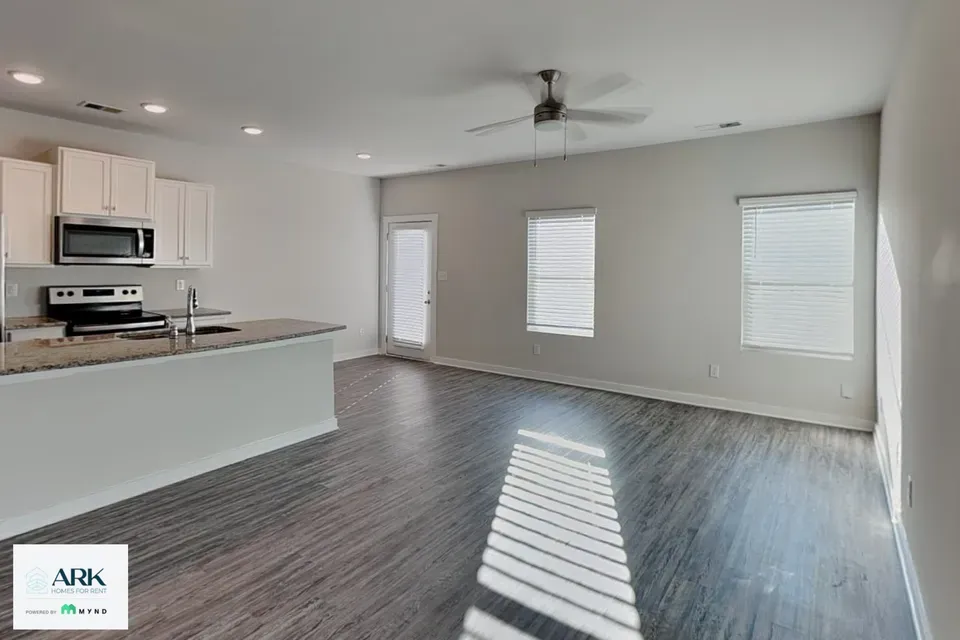 4 Bed 2 Bath Modern Contemporary Residence in Huntsville, AL - 4