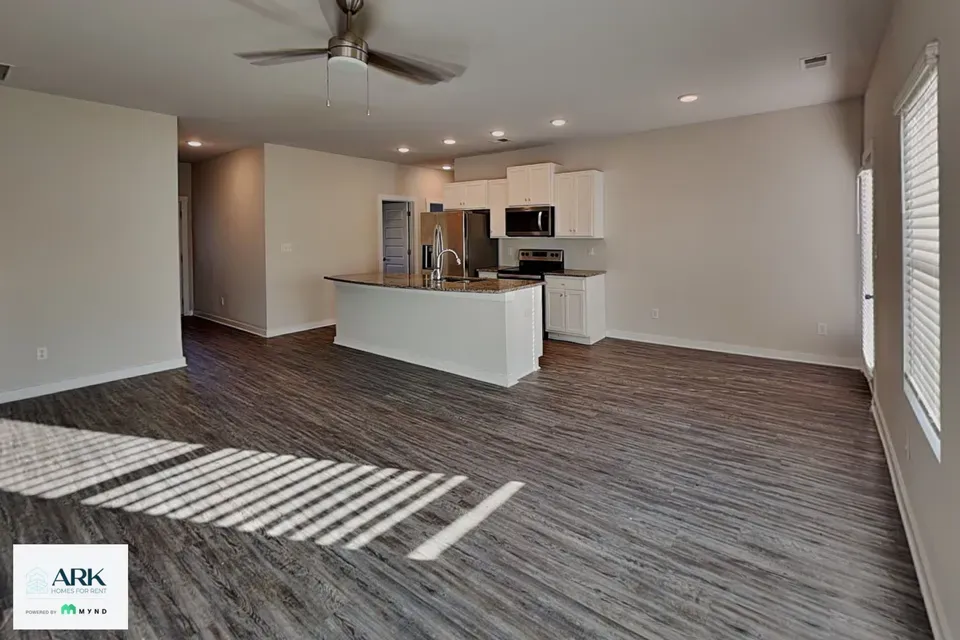4 Bed 2 Bath Modern Contemporary Residence in Huntsville, AL - 5
