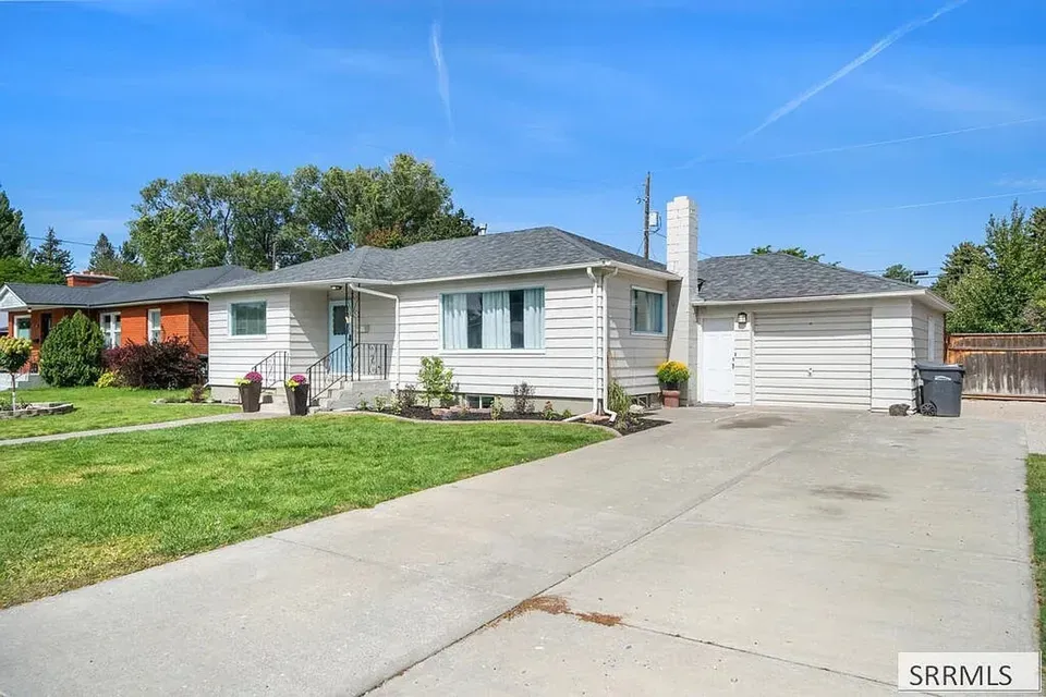 4 Bed 2 Bath Modern Contemporary Residence in Idaho Falls, ID - 1