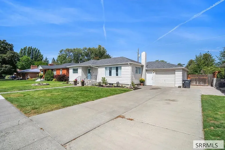 4 Bed 2 Bath Modern Contemporary Residence in Idaho Falls, ID - 3