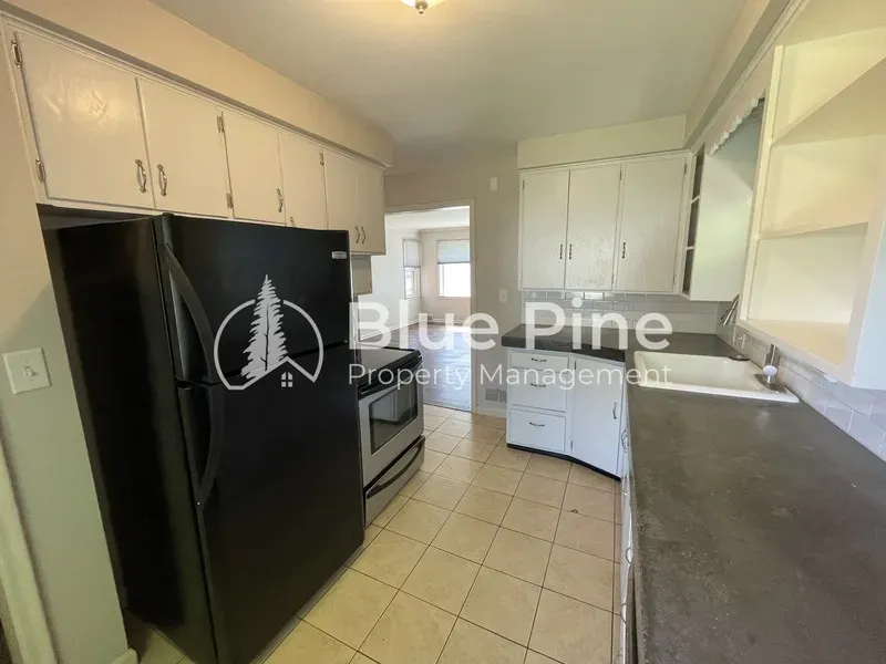 4 Bed 2 Bath Modern Contemporary Residence in Idaho Falls, ID - 5