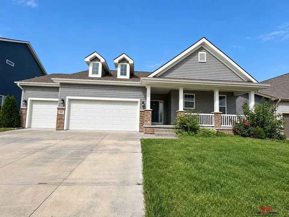 4 Bed 2 Bath Modern Contemporary Residence in Lincoln, NE