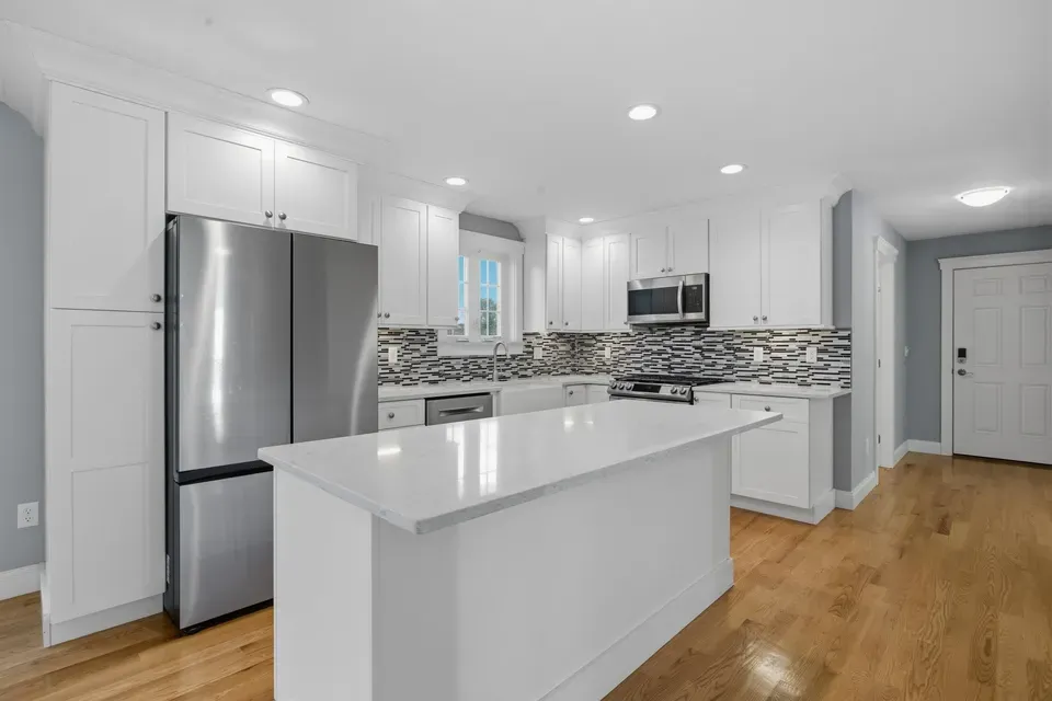 4 Bed 2 Bath Modern Contemporary Residence in Manchester, NH - 4