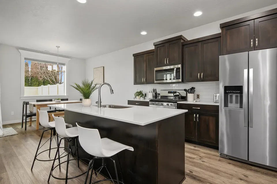 4 Bed 2 Bath Modern Contemporary Residence in Meridian, ID - 4