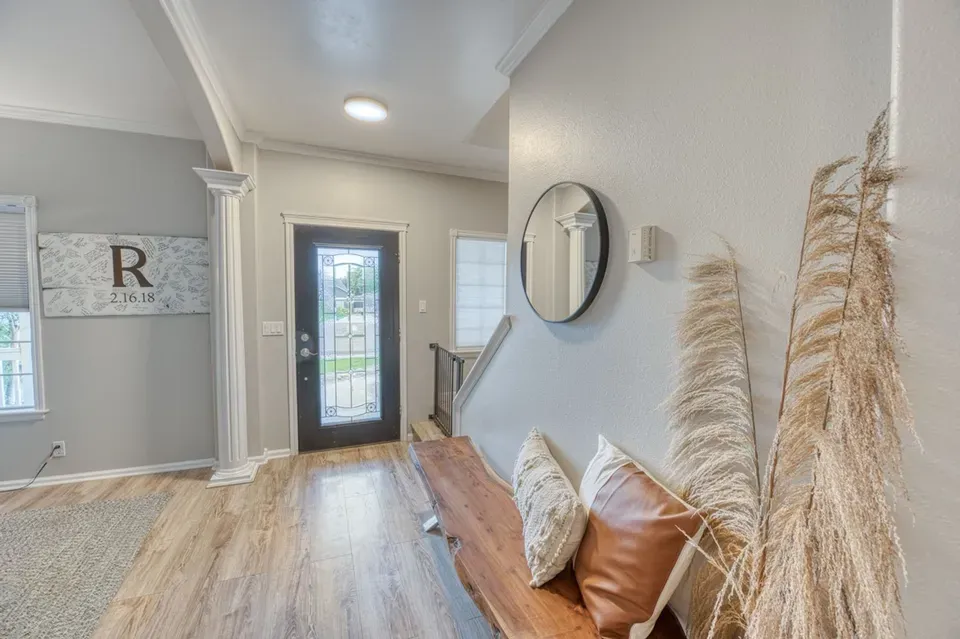 4 Bed 2 Bath Modern Contemporary Residence in Meridian, ID - 3