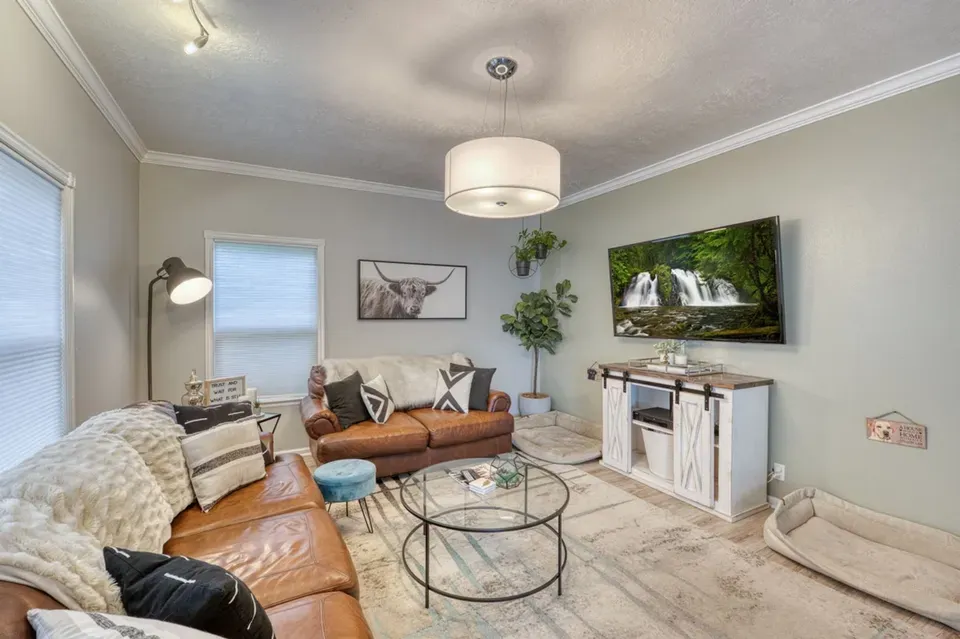 4 Bed 2 Bath Modern Contemporary Residence in Meridian, ID - 5