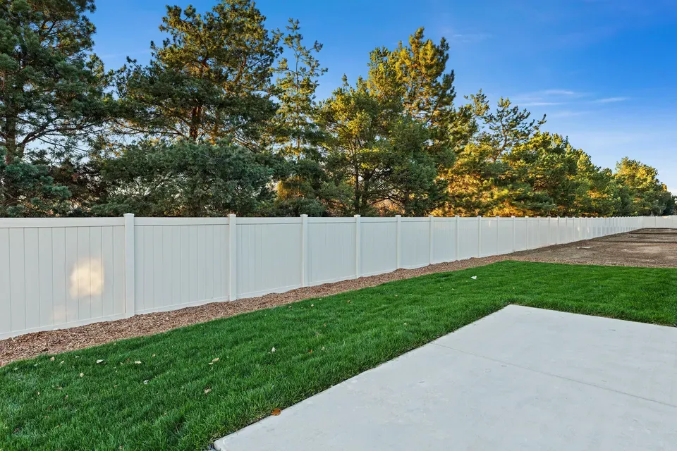 4 Bed 2 Bath Modern Contemporary Residence in Meridian, ID - 4