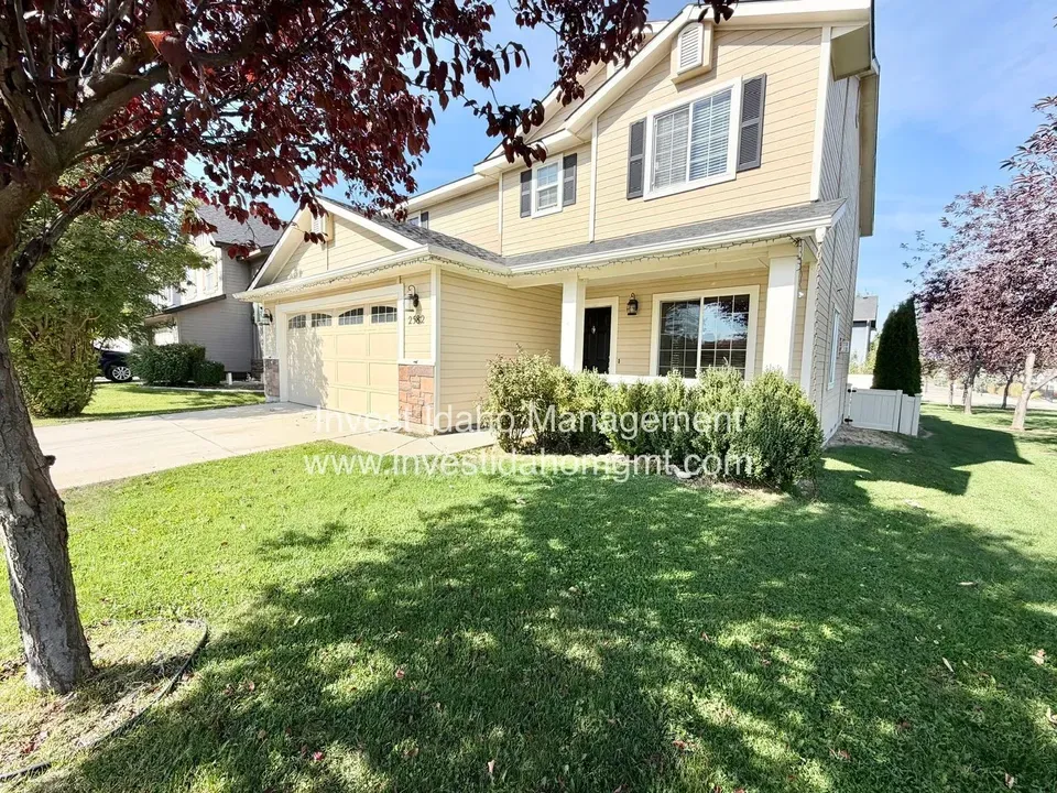 4 Bed 2 Bath Modern Contemporary Residence in Meridian, ID - 4