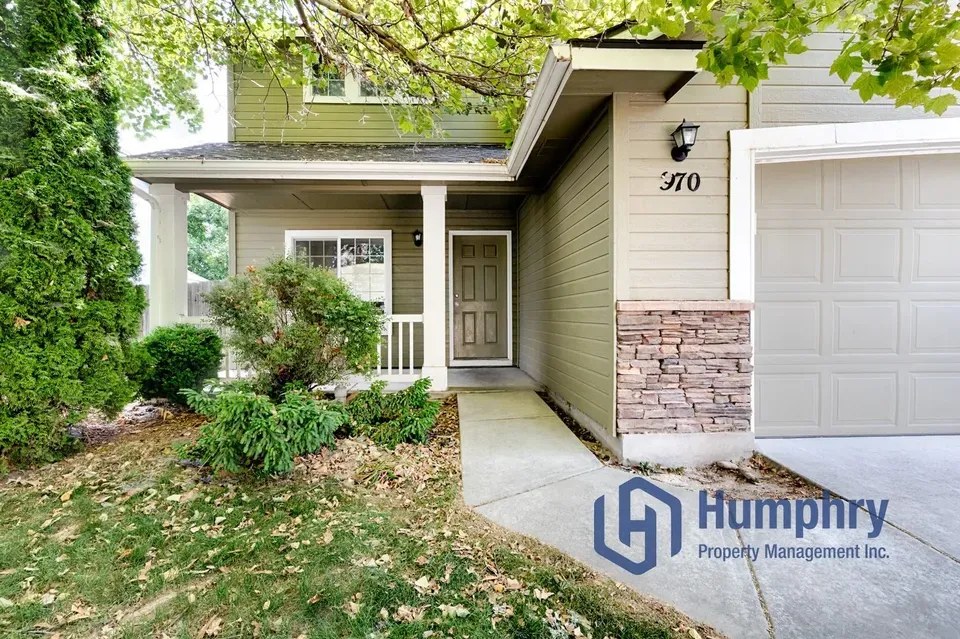 4 Bed 2 Bath Modern Contemporary Residence in Meridian, ID - 3