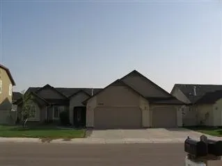 4 Bed 2 Bath Modern Contemporary Residence in Meridian, ID - 1