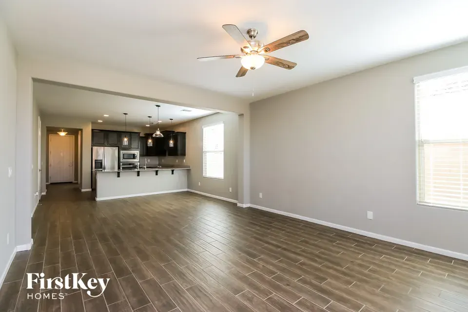 4 Bed 2 Bath Modern Contemporary Residence in Mesa, AZ - 3