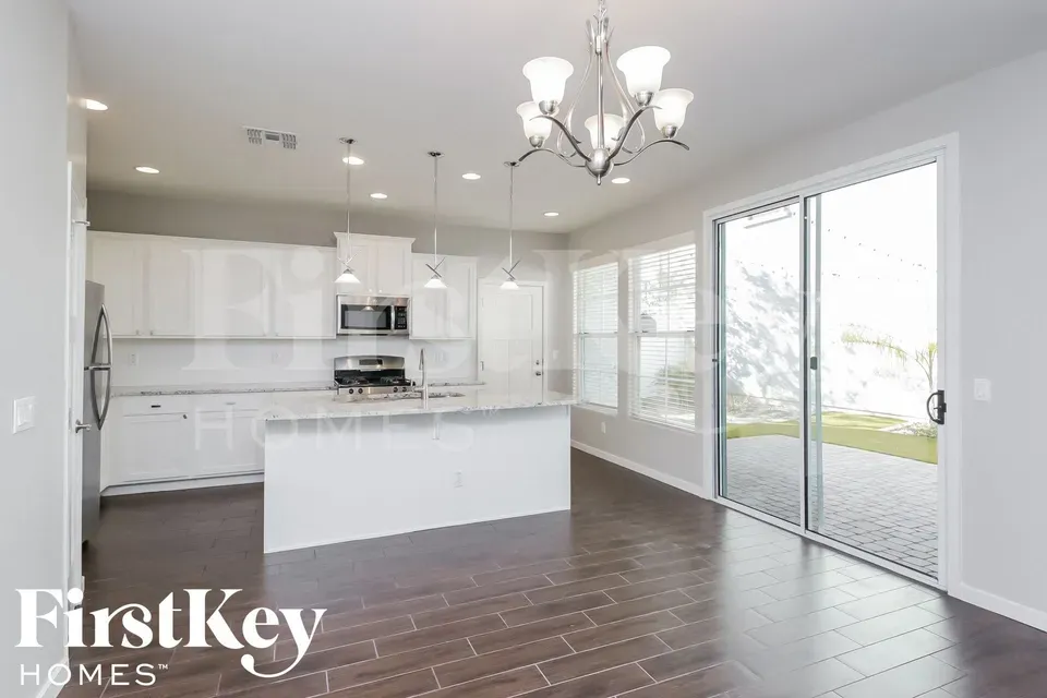 4 Bed 2 Bath Modern Contemporary Residence in Mesa, AZ - 4