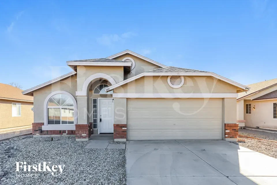 4 Bed 2 Bath Modern Contemporary Residence in Mesa, AZ