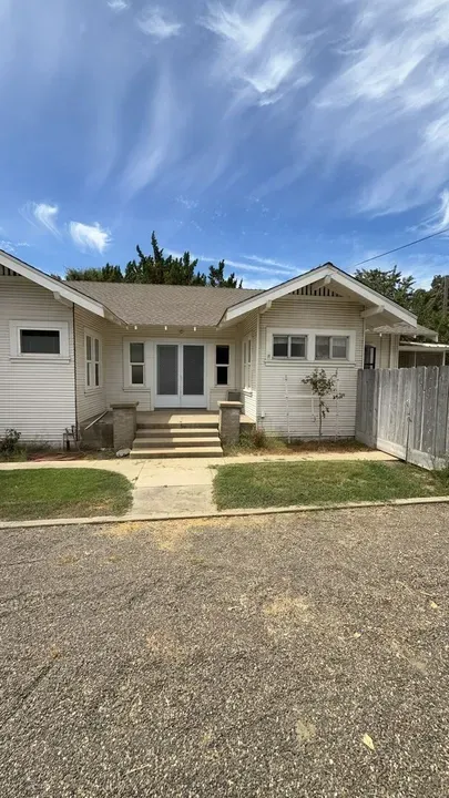 4 Bed 2 Bath Modern Contemporary Residence in Modesto, CA - 1