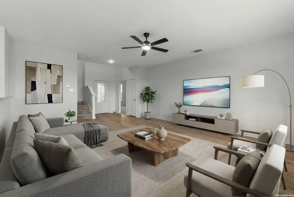 4 Bed 2 Bath Modern Contemporary Residence in New Braunfels, TX - 4