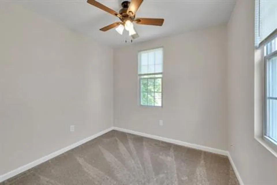 4 Bed 2 Bath Modern Contemporary Residence in Norfolk, VA
