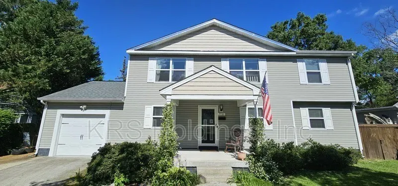 4 Bed 2 Bath Modern Contemporary Residence in Norfolk, VA - 3