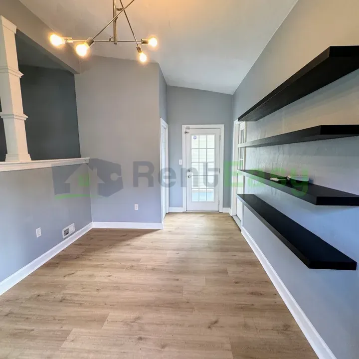 4 Bed 2 Bath Modern Contemporary Residence in Norfolk, VA - 2