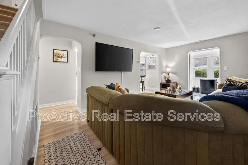 4 Bed 2 Bath Modern Contemporary Residence in Norfolk, VA - 4