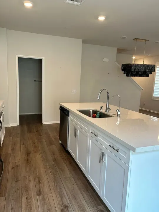 4 Bed 2 Bath Modern Contemporary Residence in Temecula, CA - 5