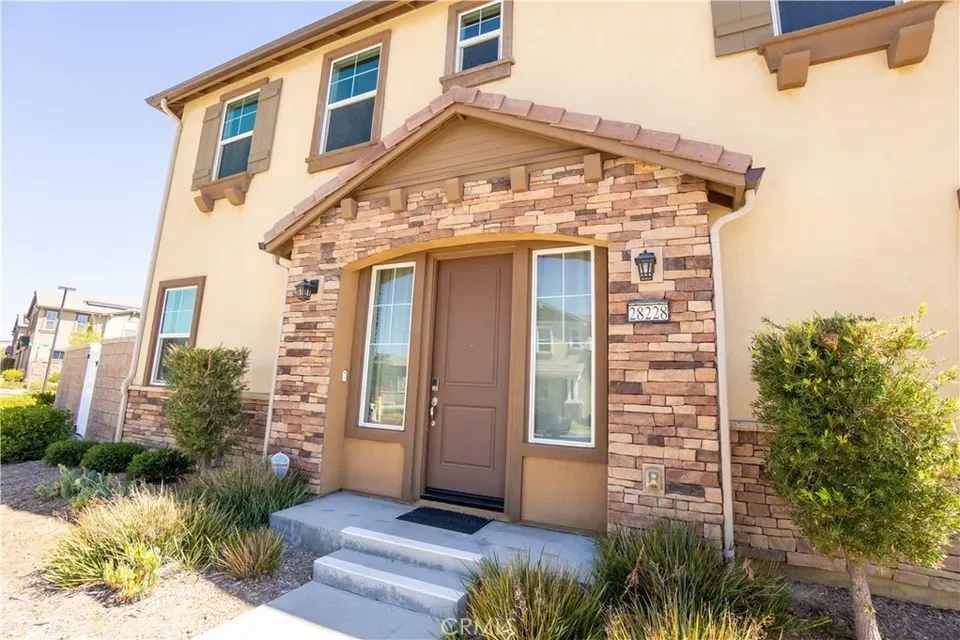4 Bed 2 Bath Modern Contemporary Residence in Temecula, CA - 4