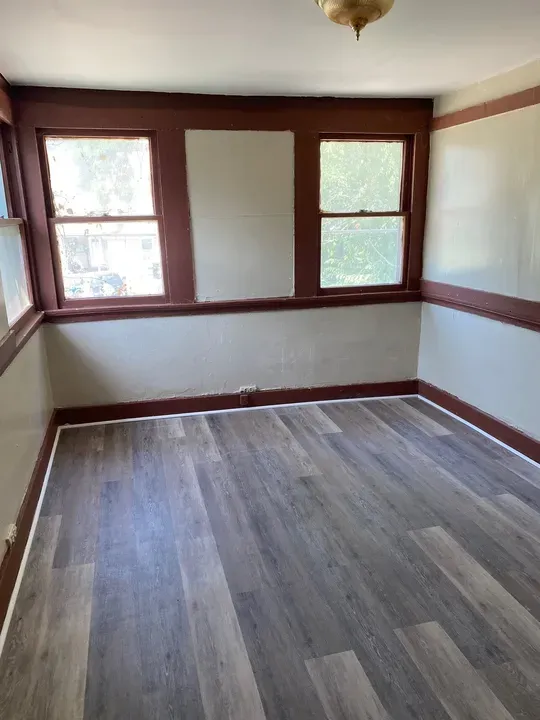 4 Bed 2 Bath Modern Contemporary Residence in Topeka, KS - 5