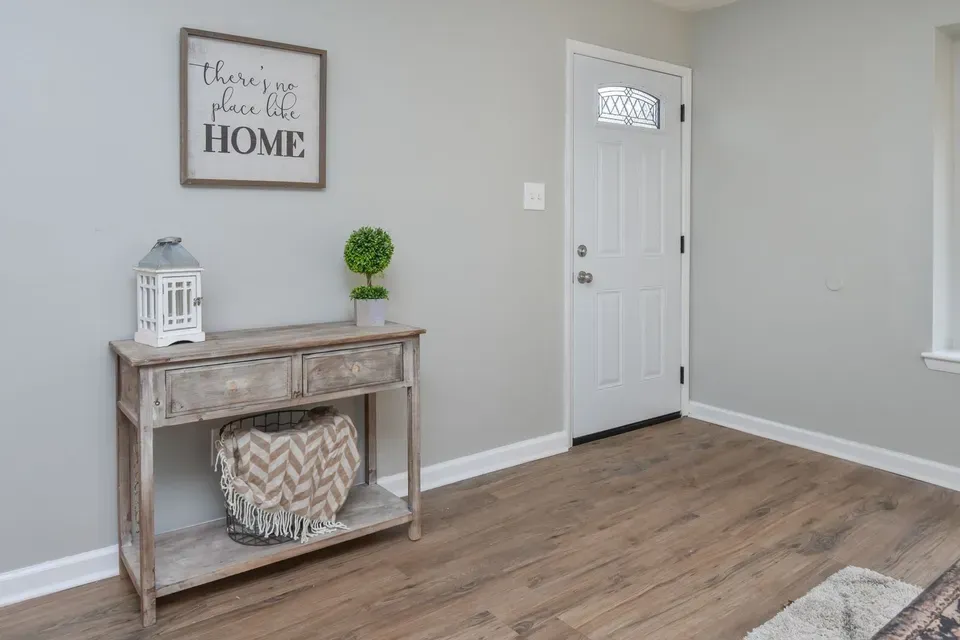 4 Bed 2 Bath Modern Contemporary Residence in Virginia Beach, VA - 3