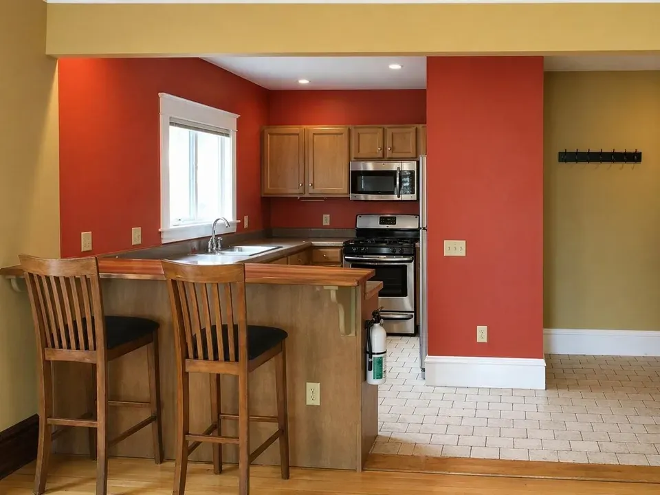 4 Bed 2 Bath Multi-Unit Residential Property in Burlington, VT - 5