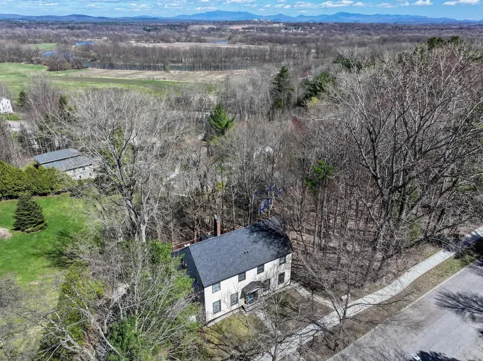 4 Bed 2 Bath Multi-Unit Residential Property in Burlington, VT - 1