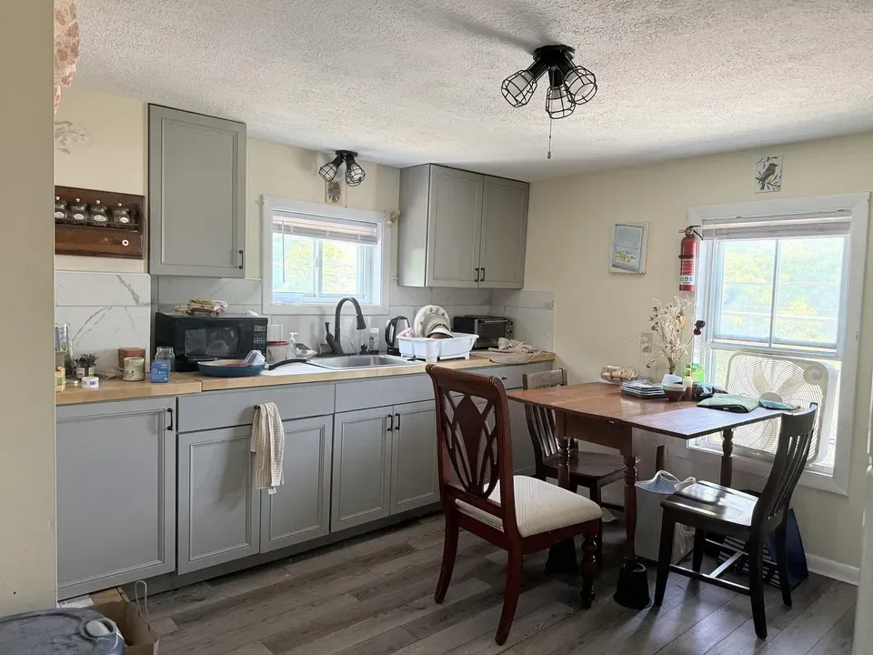 4 Bed 2 Bath Multi-Unit Residential Property in Burlington, VT - 3