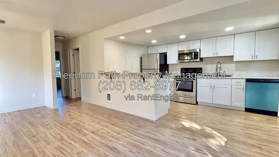 4 Bed 2 Bath Multi-Unit Residential Property in Coeur d Alene, ID - 4