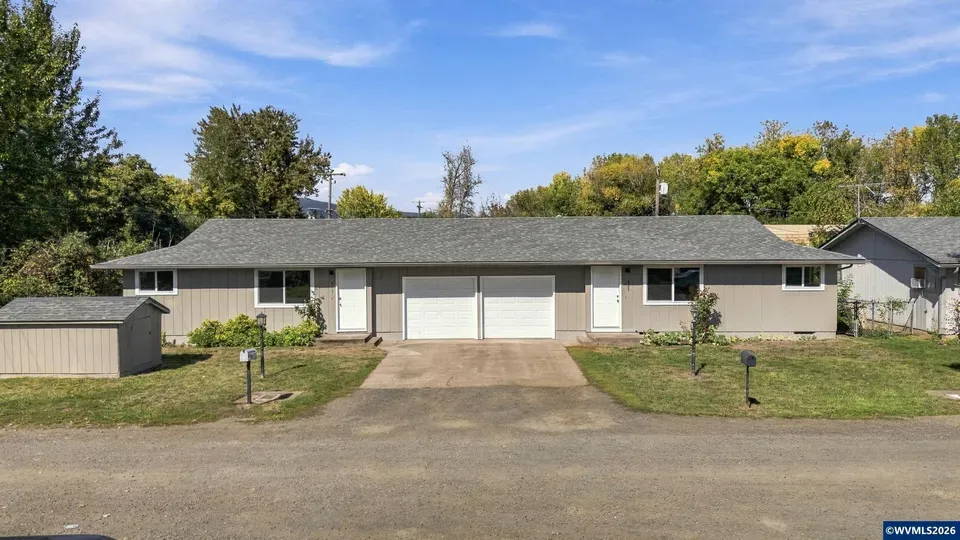 4 Bed 2 Bath Multi-Unit Residential Property in Corvallis, OR - 1