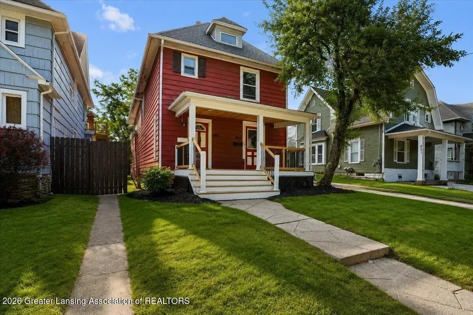 4 Bed 2 Bath Multi-Unit Residential Property in Lansing, MI - 2