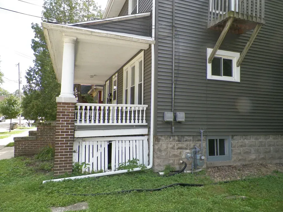4 Bed 2 Bath Multi-Unit Residential Property in Madison, WI - 2